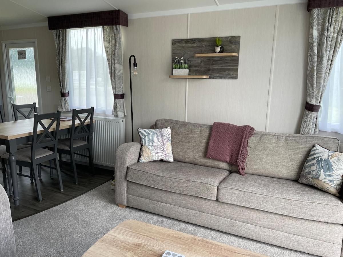 Luxury Caravan Cornwall Sleeps 4 Countryside View سانت أوستيل المظهر الخارجي الصورة