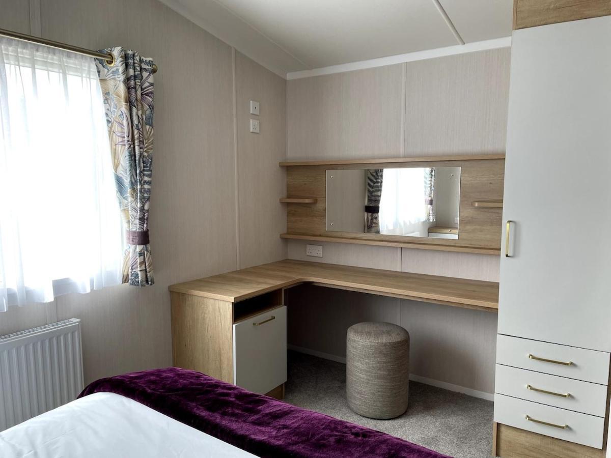 Luxury Caravan Cornwall Sleeps 4 Countryside View سانت أوستيل المظهر الخارجي الصورة