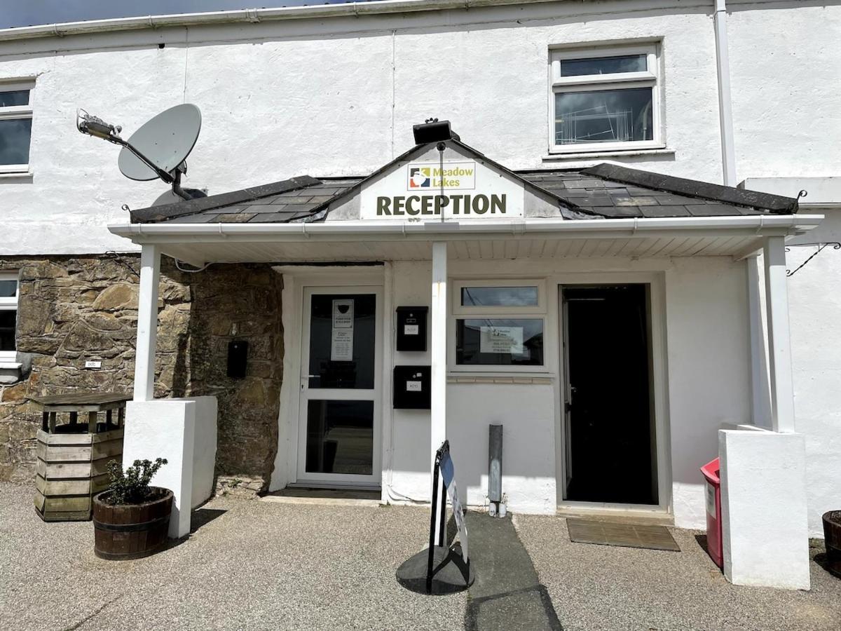 Luxury Caravan Cornwall Sleeps 4 Countryside View سانت أوستيل المظهر الخارجي الصورة