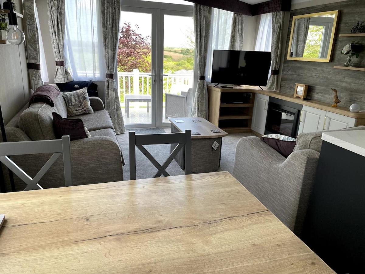 Luxury Caravan Cornwall Sleeps 4 Countryside View سانت أوستيل المظهر الخارجي الصورة